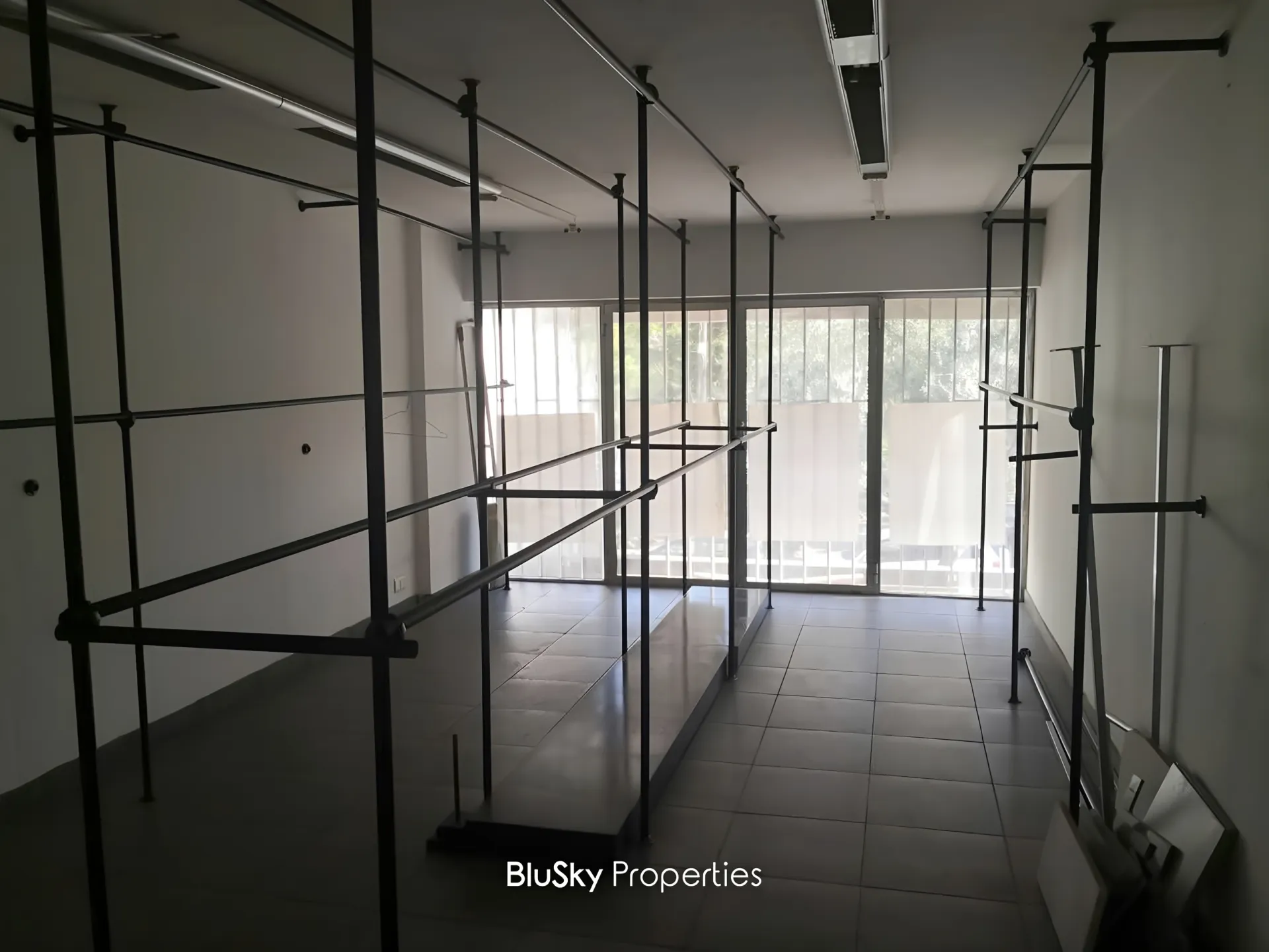 Shop for rent in Jal El Dib