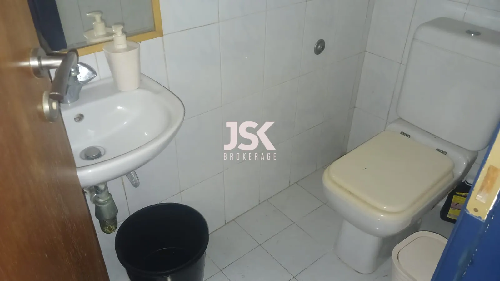 Office for Rent in Sin El Fil