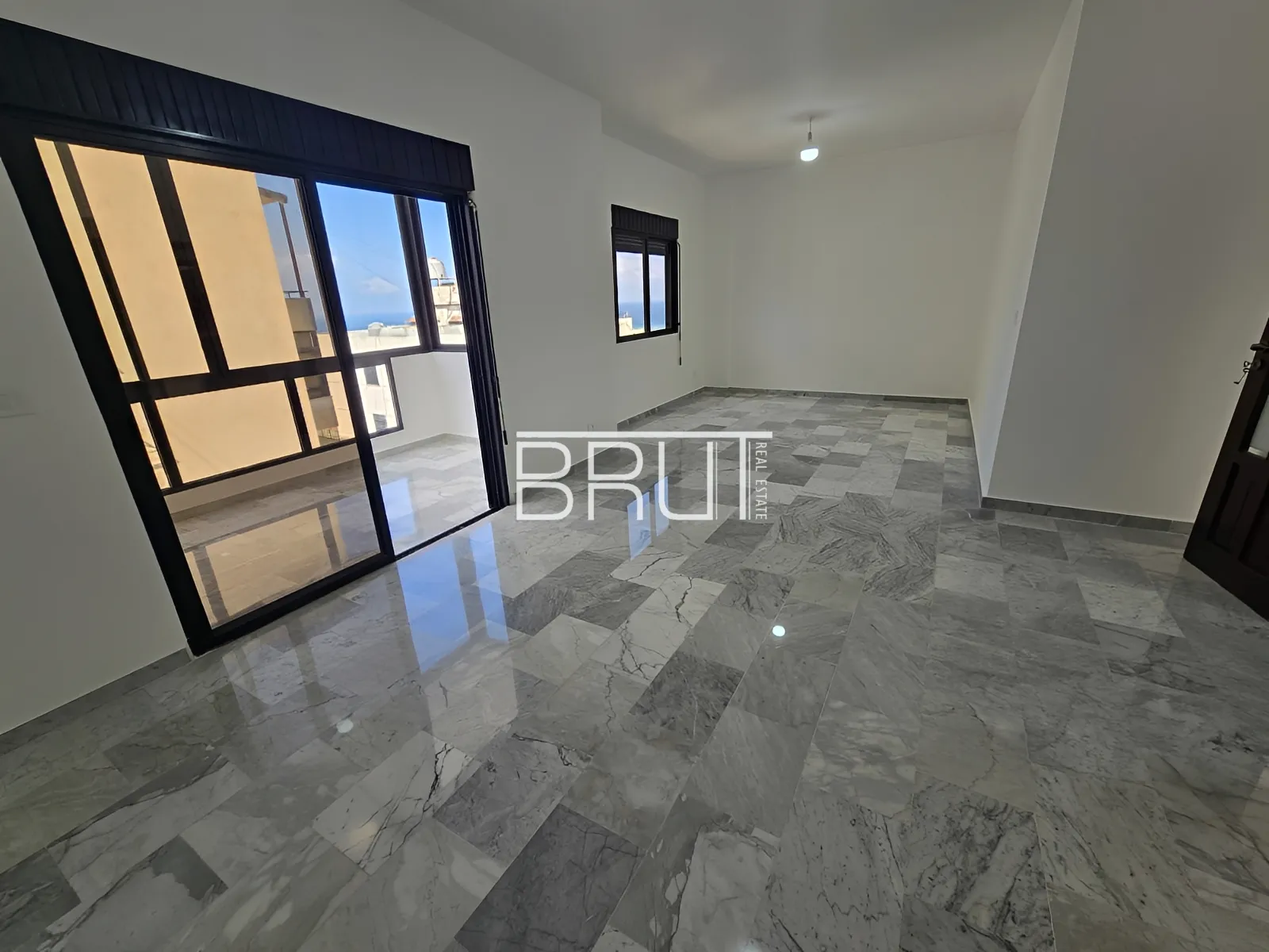Apartment for Sale in Zouk Mosbeh