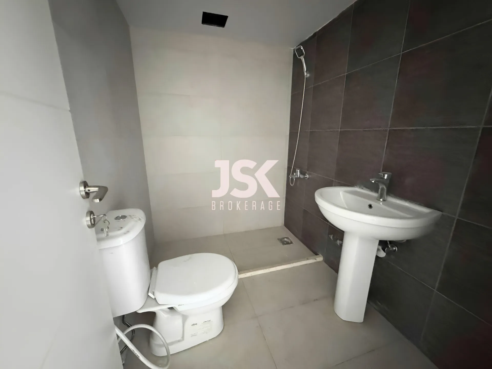 Apartment for Sale in Corniche el Mazraa, Beirut