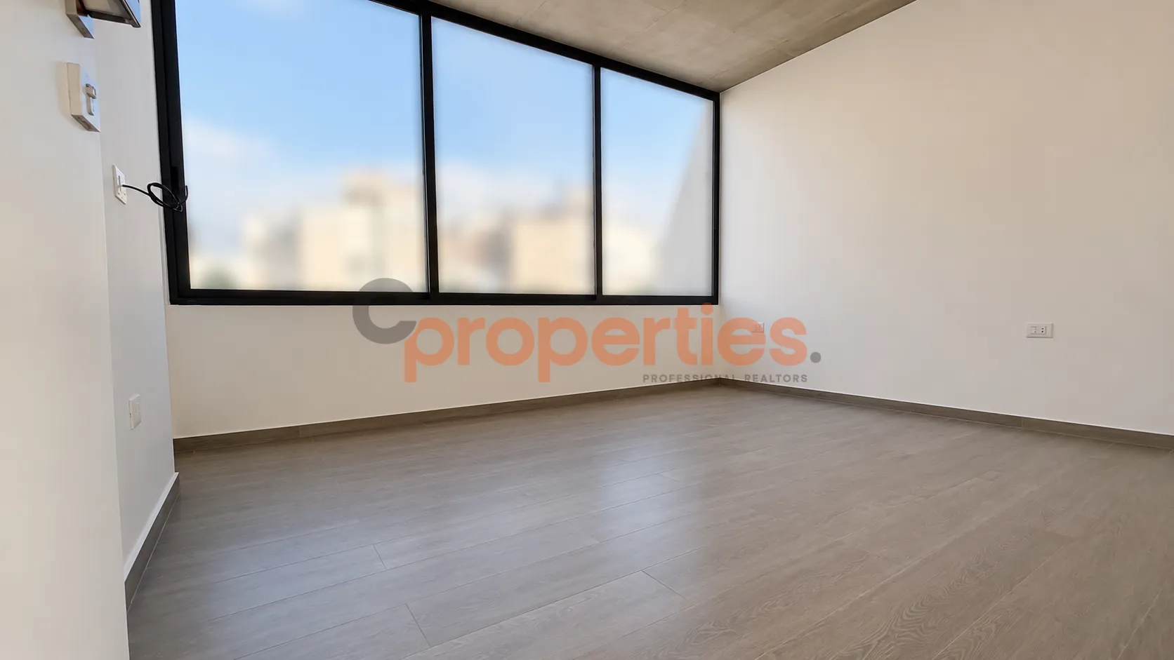 Apartment for Sale in Spears