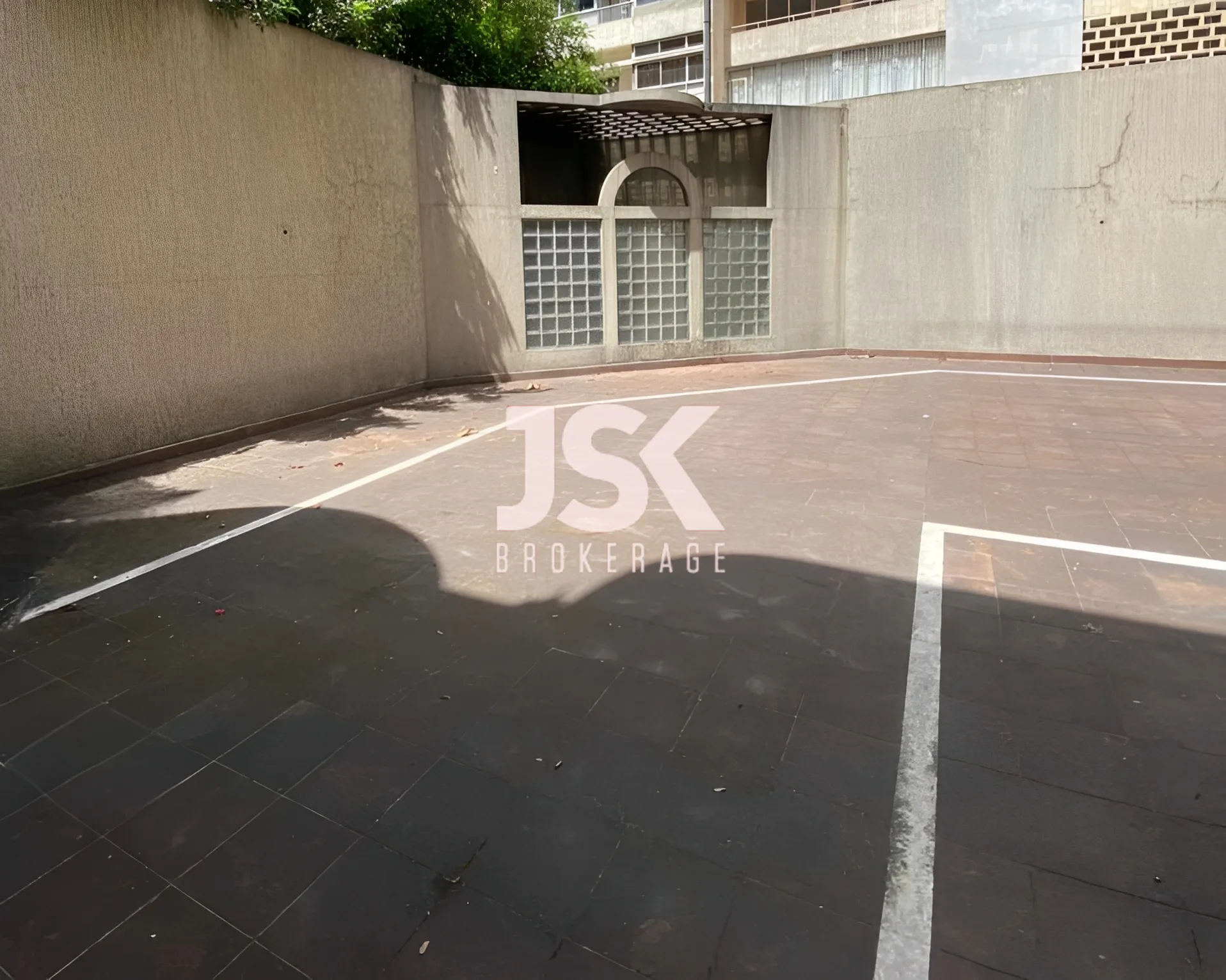 Shop for Sale in Hamra