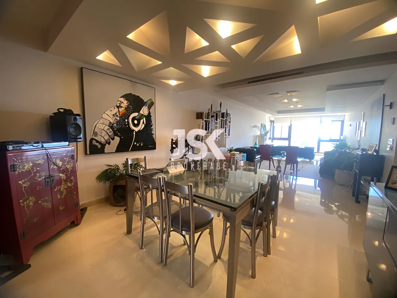 Apartment for Rent in Raoucheh - 3 bed, 4 bath