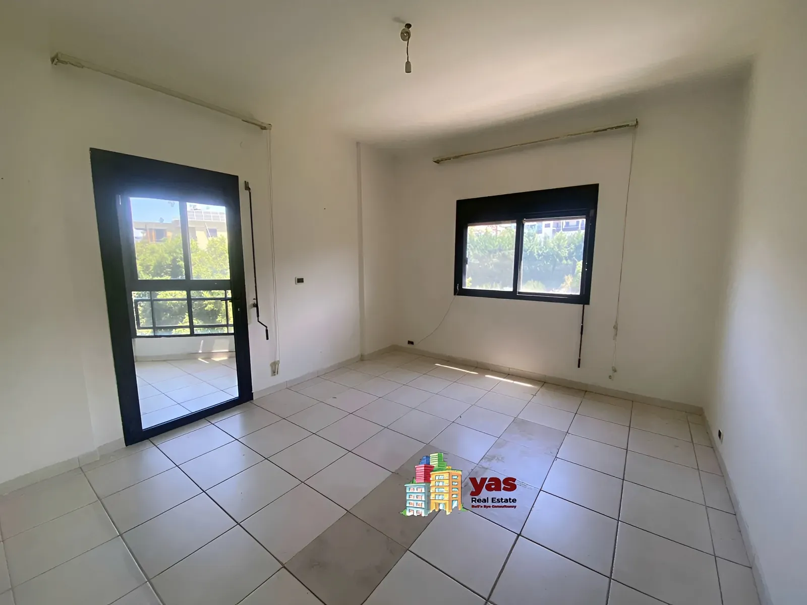Apartment for Sale in Adma - 3 bed, 2 bath