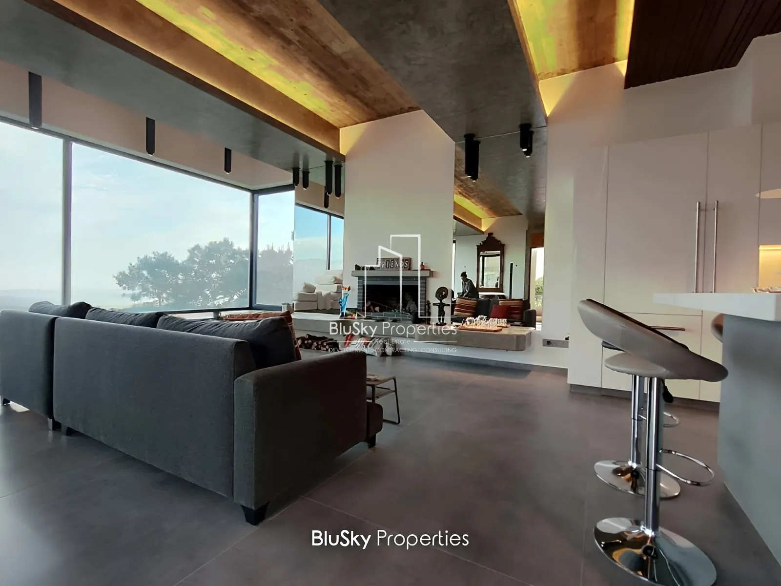 Villa for Sale in Dhour Choueir