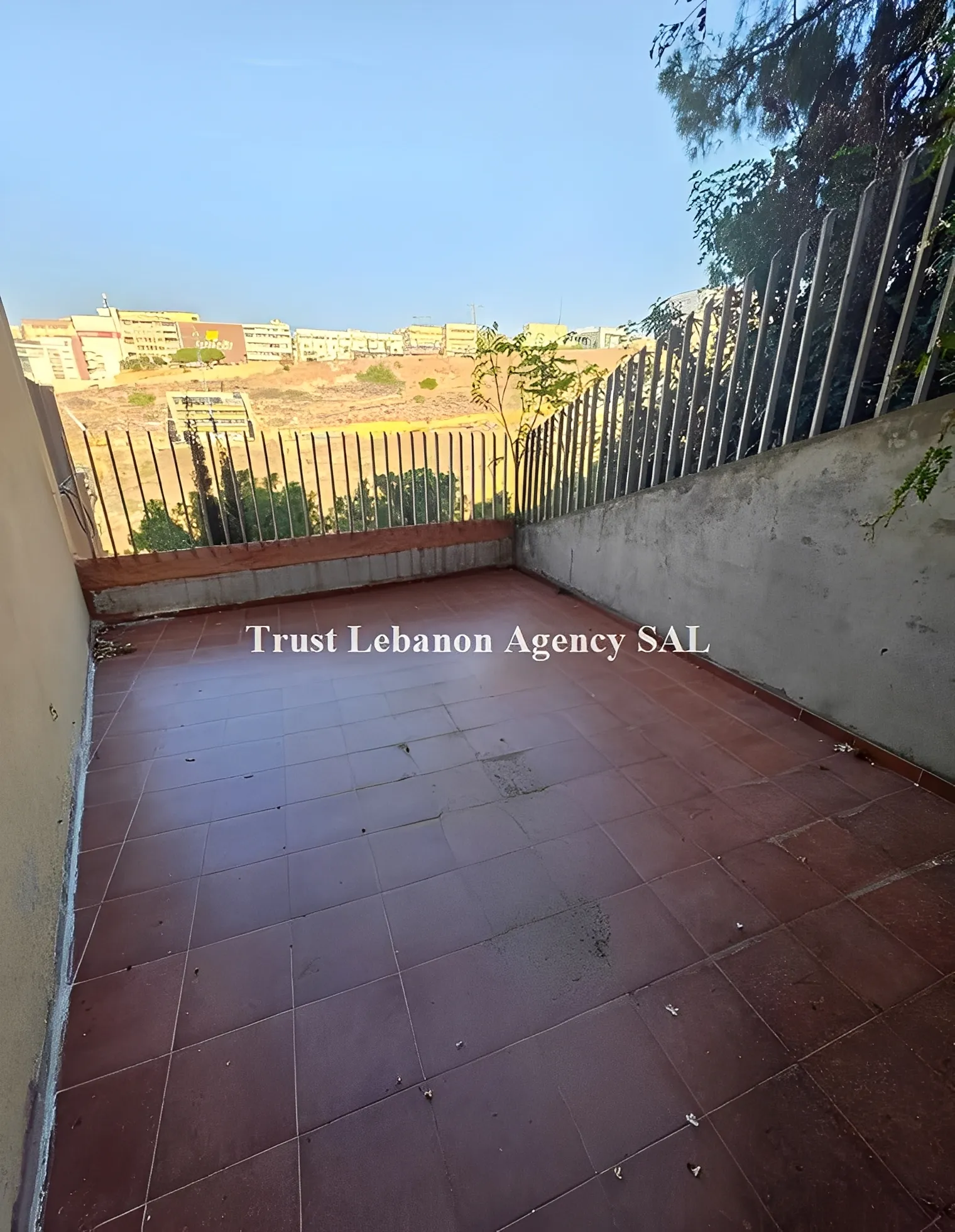 Office for rent in Baabda, Hazmieh