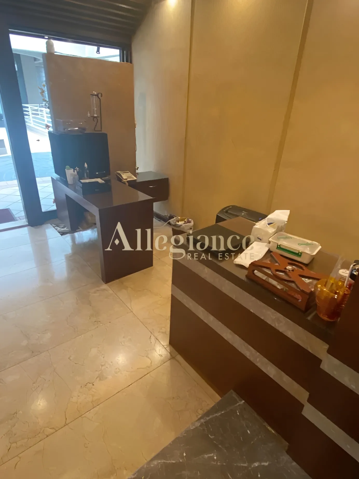 Office for sale in Zalqa