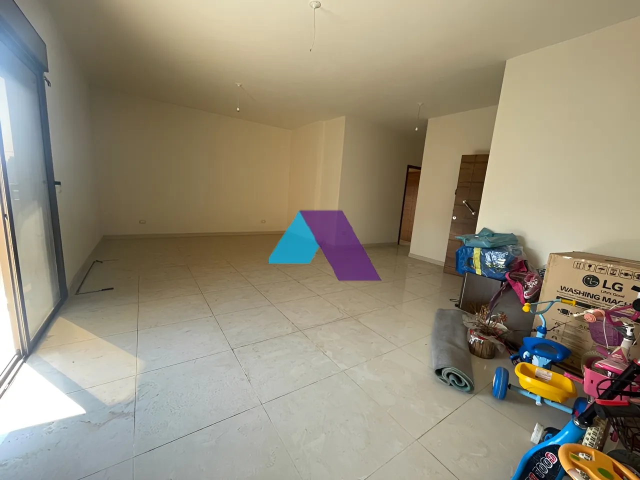Apartment for Sale in Jdeideh - 3 bed, 2 bath