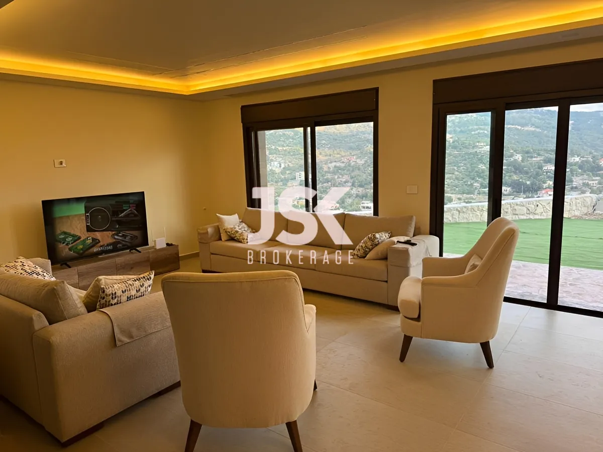 Villa for Sale in Mechmech, Lebanon - 3 bed, 4 bath