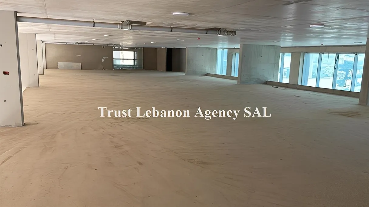 Commercial Property For Rent in Baabda, Louaizeh