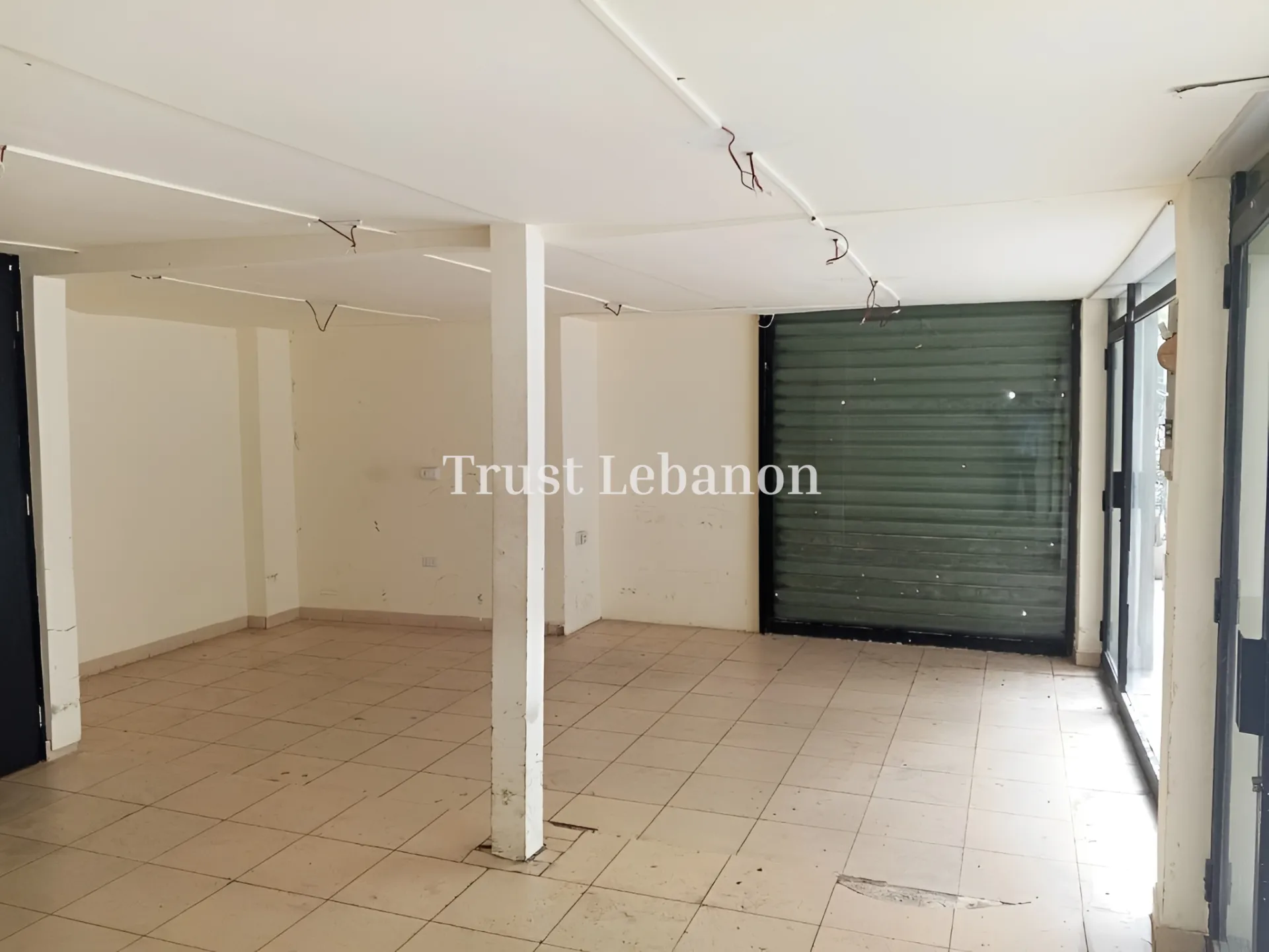 Shop for rent in Msaytbeh, Beirut, Lebanon