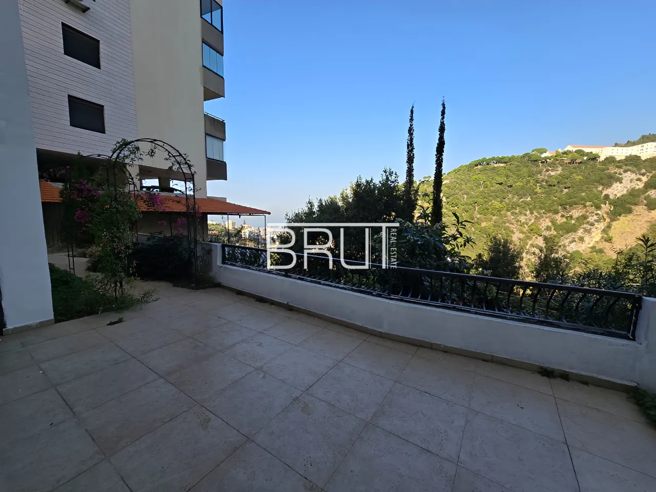 Apartment for Sale in Zouk Mikael