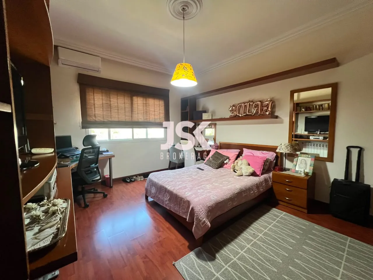 Apartment for Sale in Forn El Chebbak