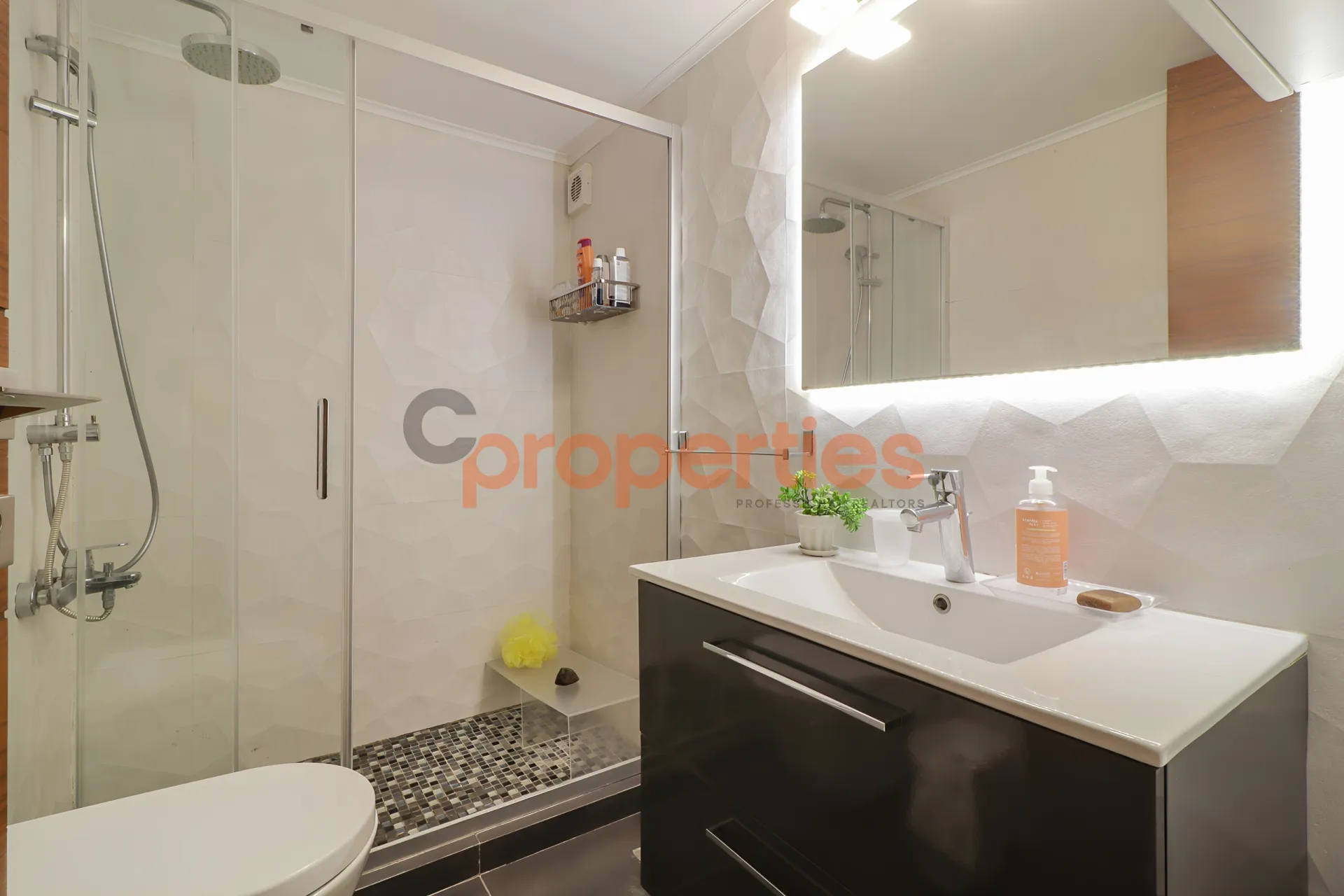 Apartment for Rent in Mtaileb