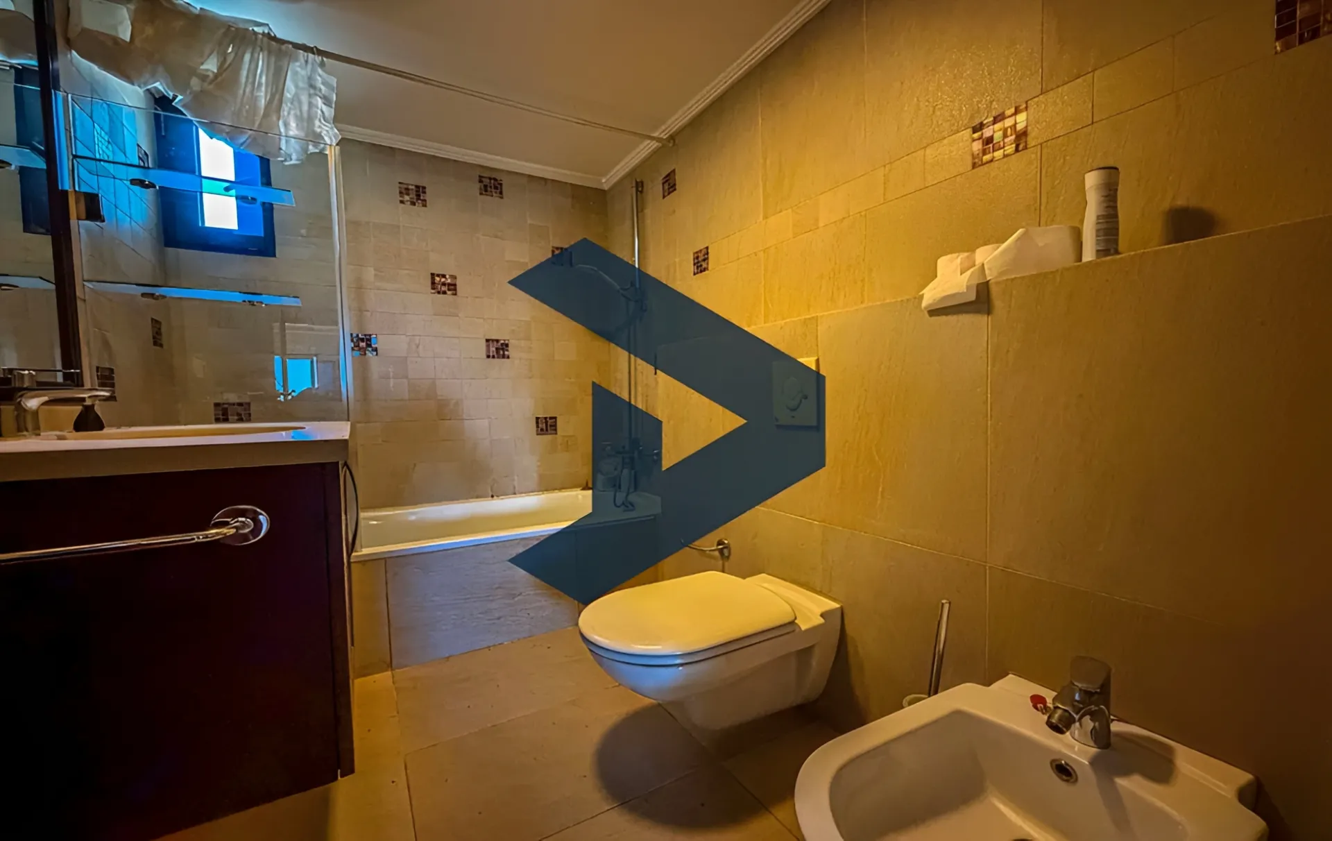 Apartment for rent in Clemenceau, Bayrut, Lebanon