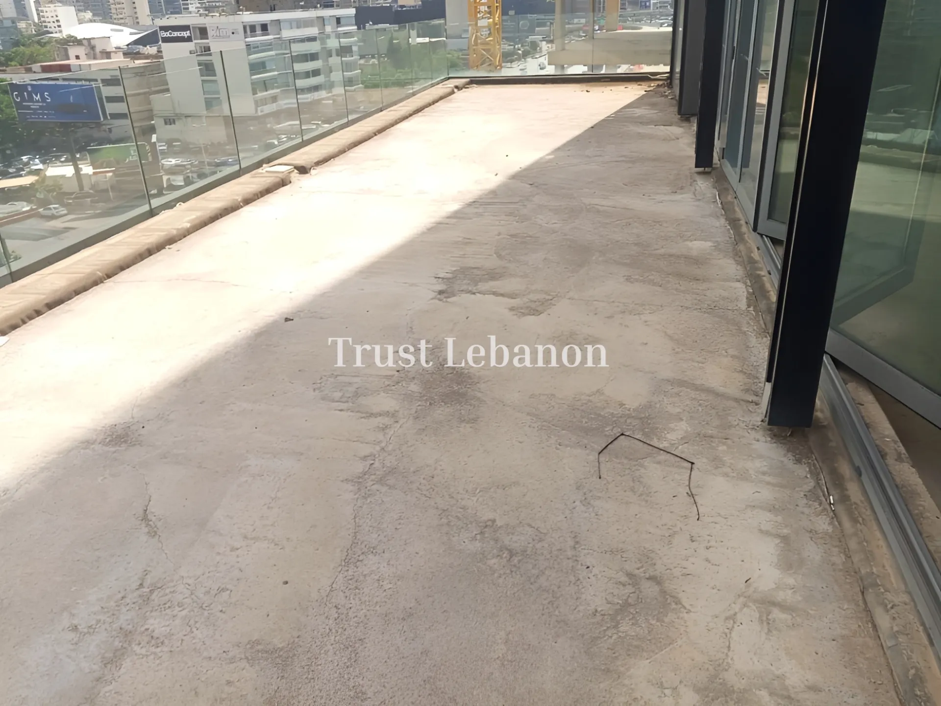 Office for rent in Antelias