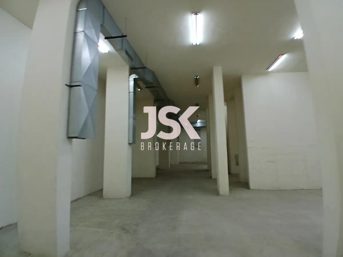 Warehouse for rent in Antelias