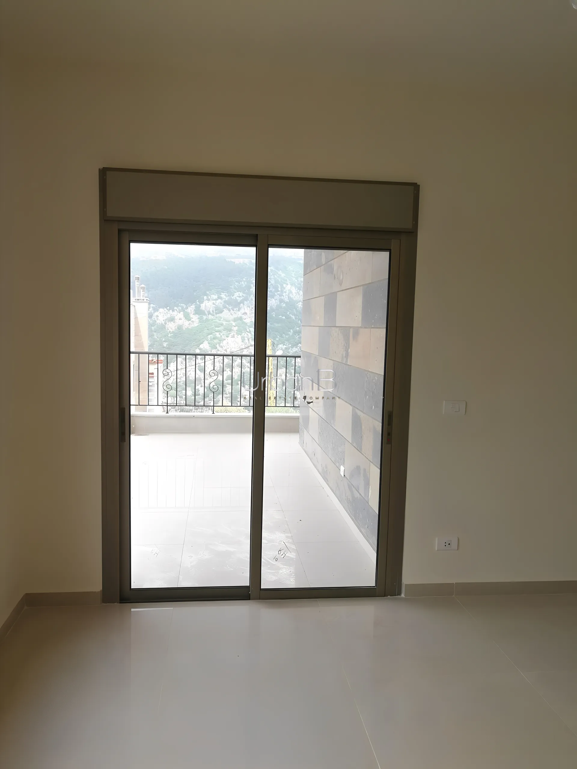 Duplex in Qornet el hamra, lebanon