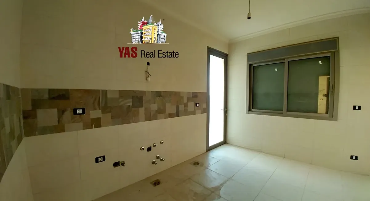 Apartment for Sale in Ballouneh - 3 bed, 3 bath