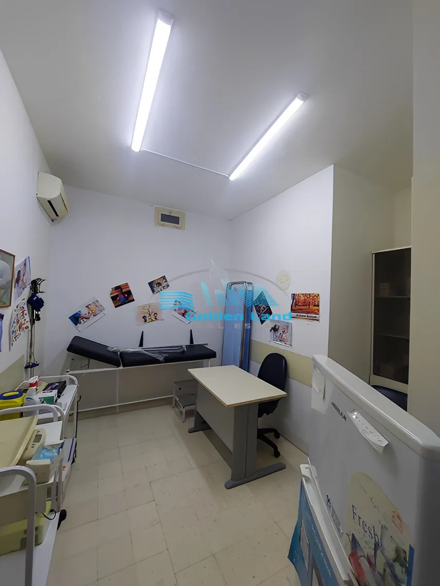 Office for rent in Dekwaneh
