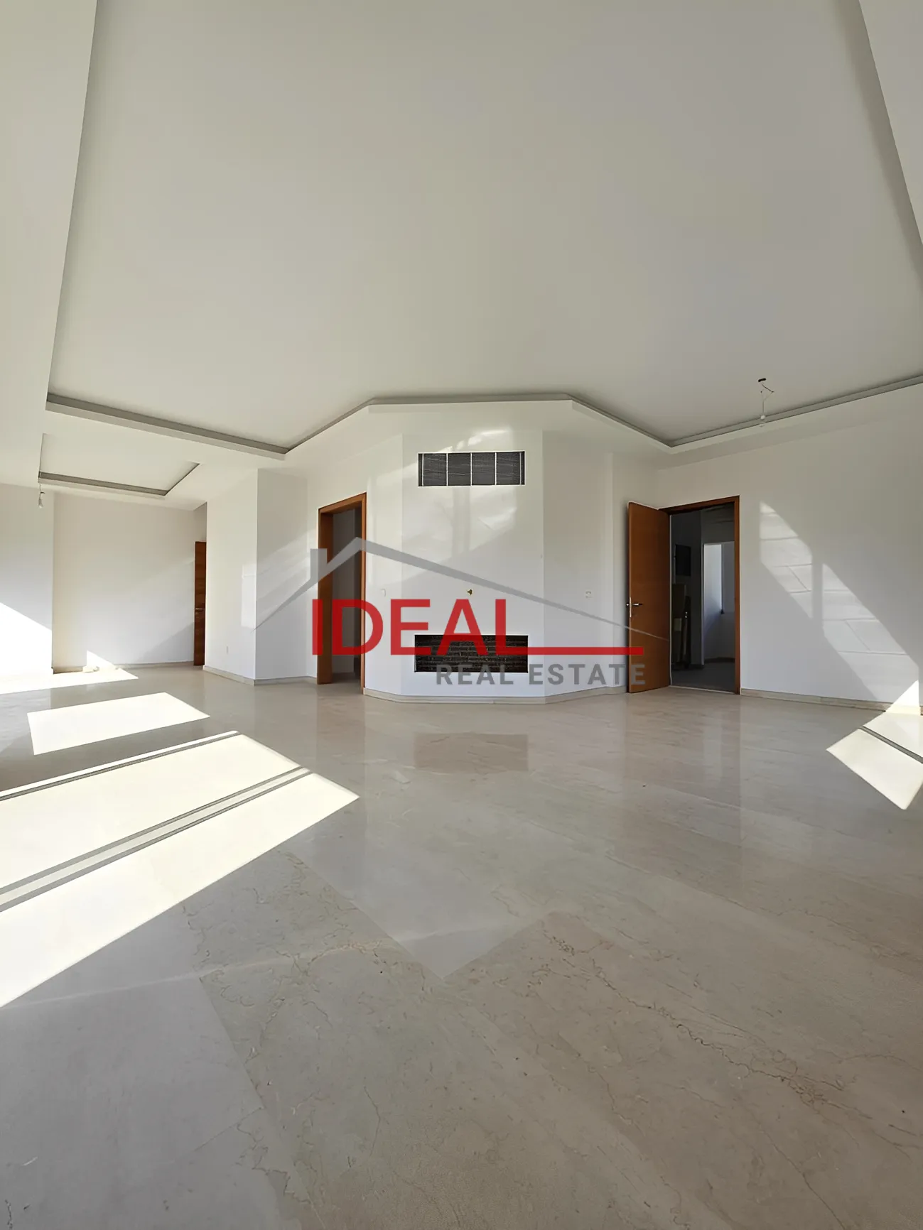 Apartment for Sale in Ain el remmeneh, baabda - 3 bed, 4 bath