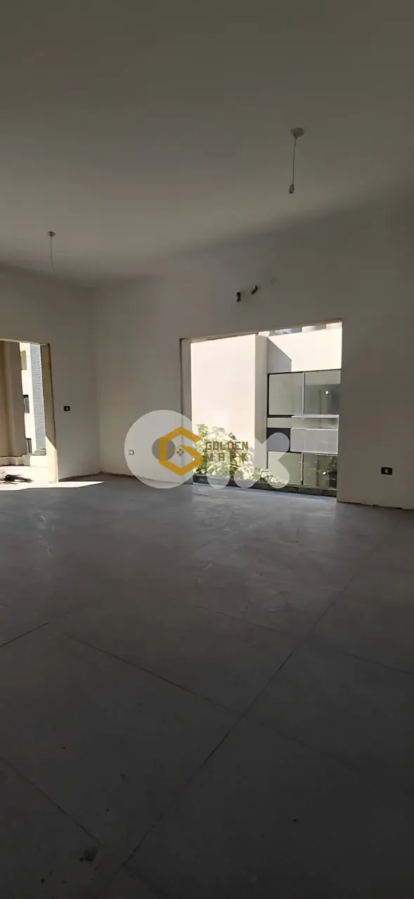 Apartment for Sale in Blat - 3 bed, 3 bath