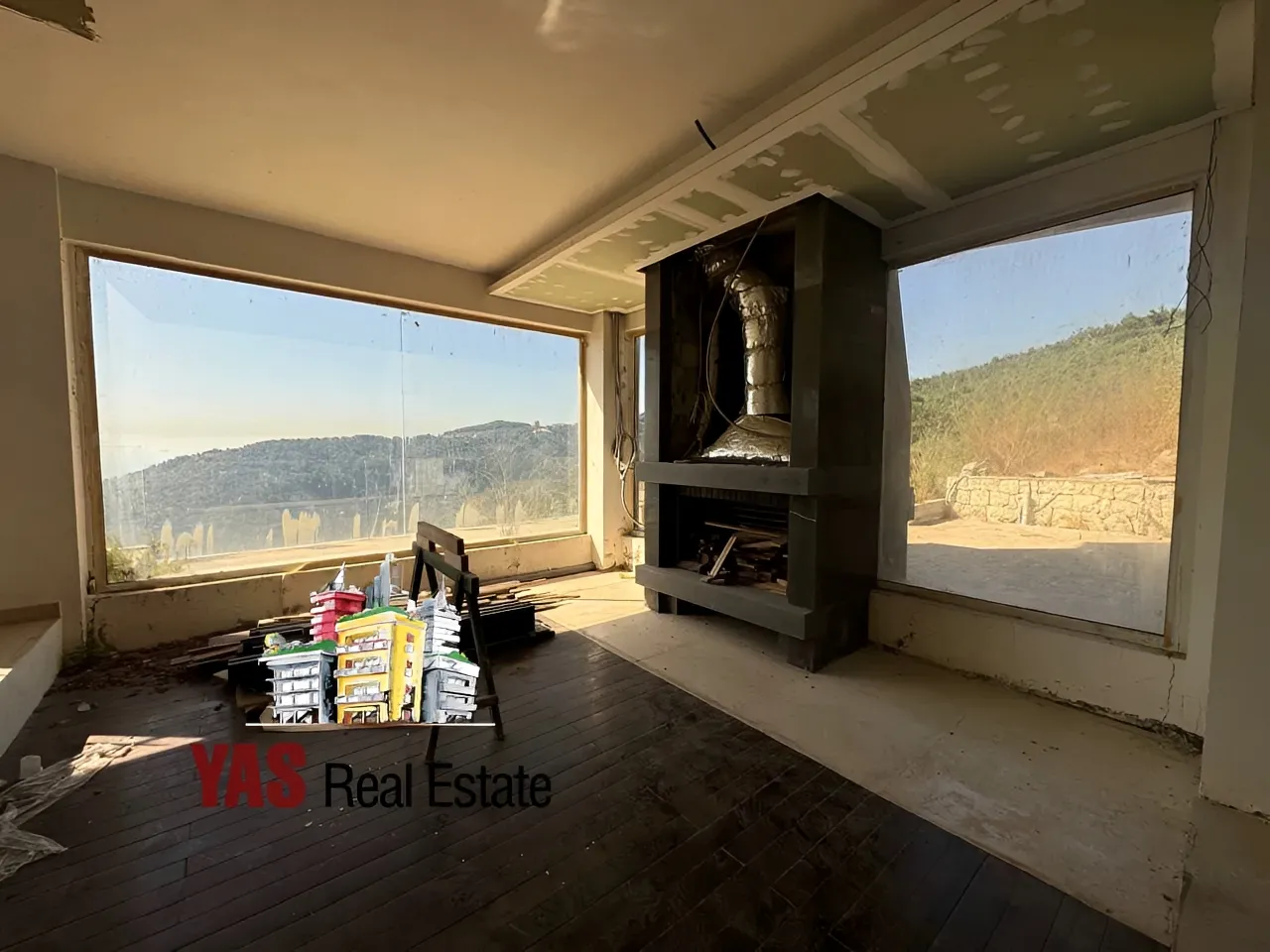 Apartment for Sale in Ain El Rihaneh - 3 bed, 3 bath