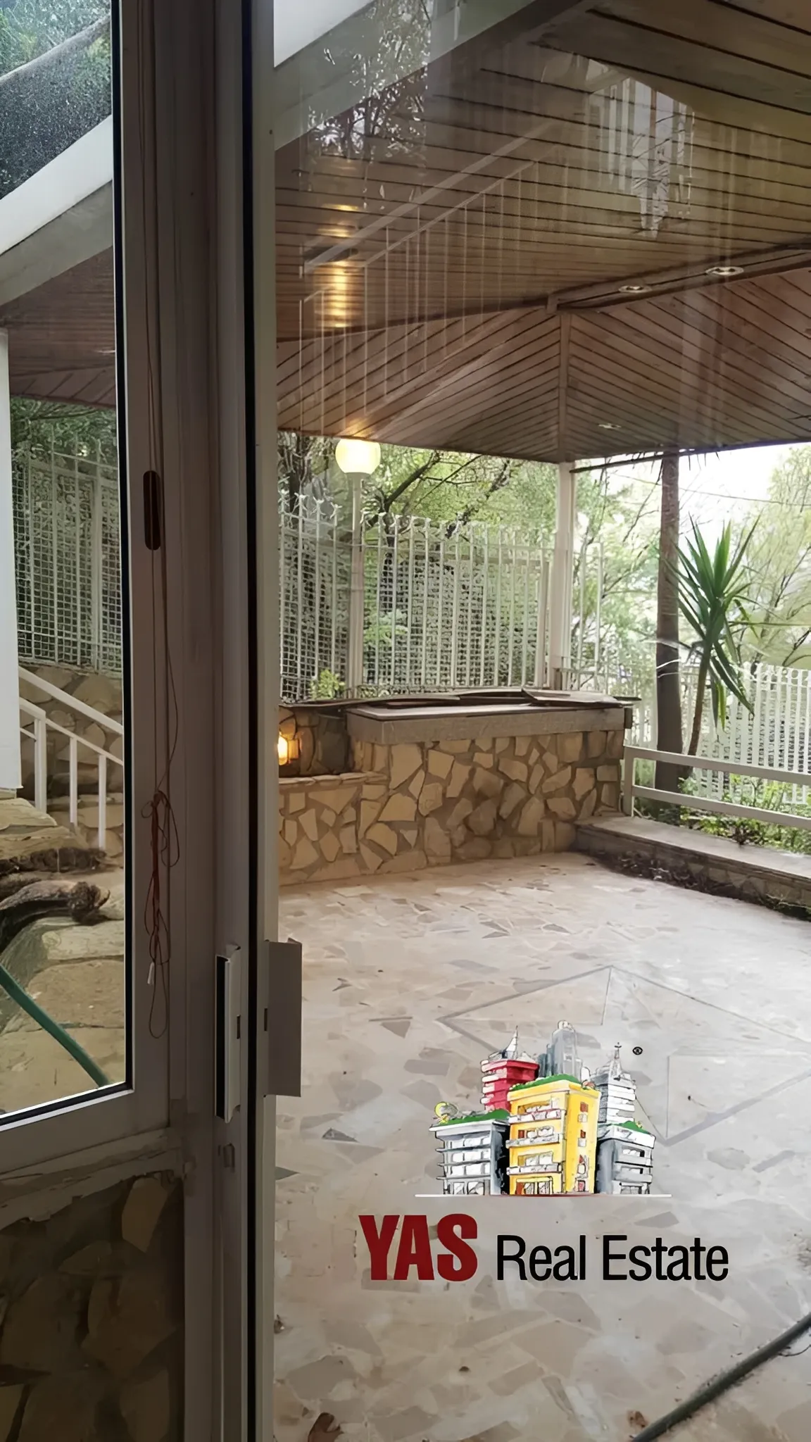 Apartment for Sale in Ballouneh