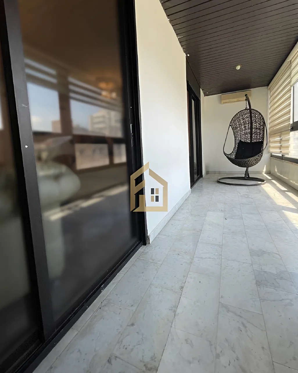 Apartment for sale in Wata El Msaytbeh, Beirut, Lebanon - 3 bed, 3 bath