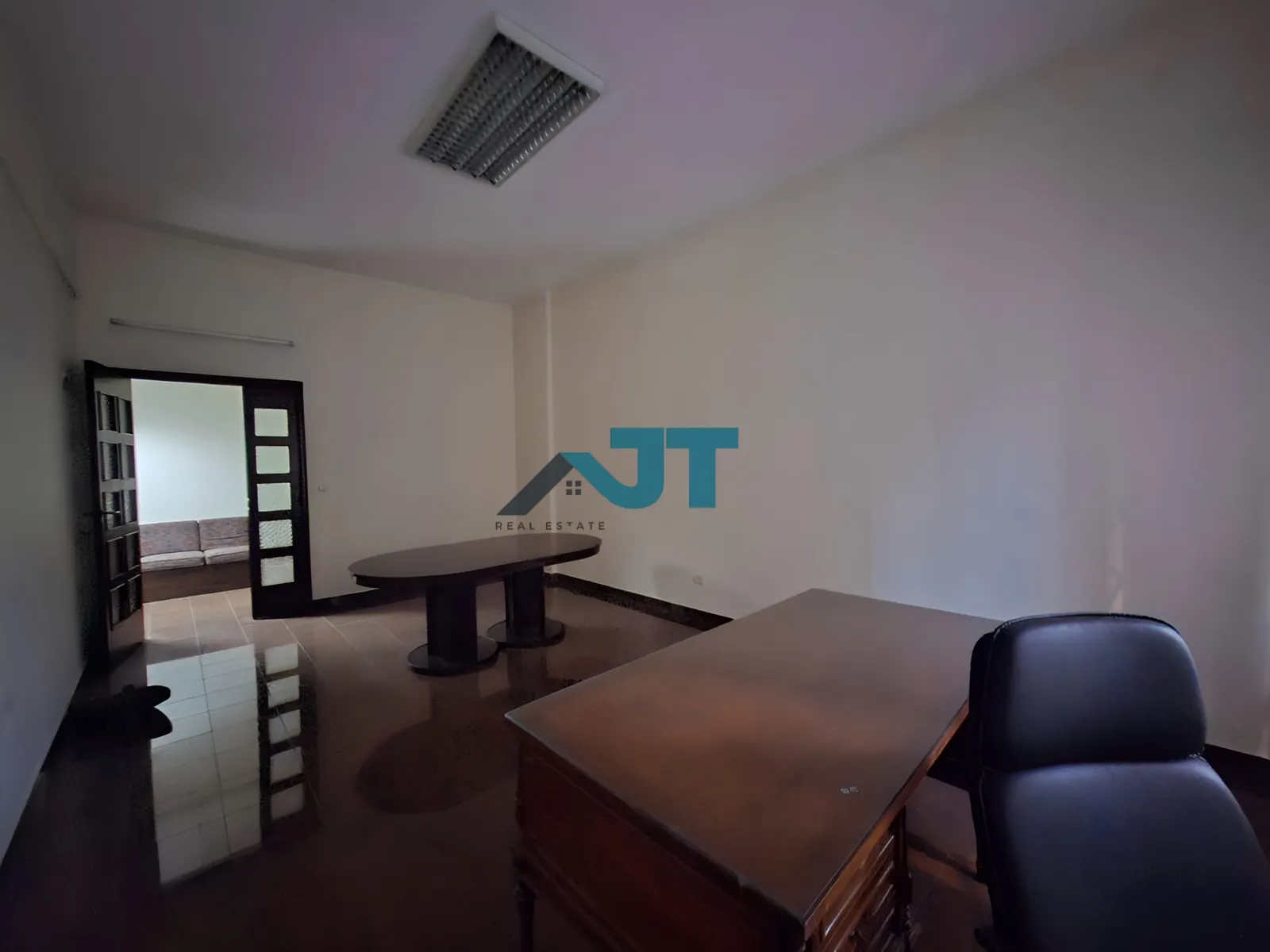 Office for rent in Badaro