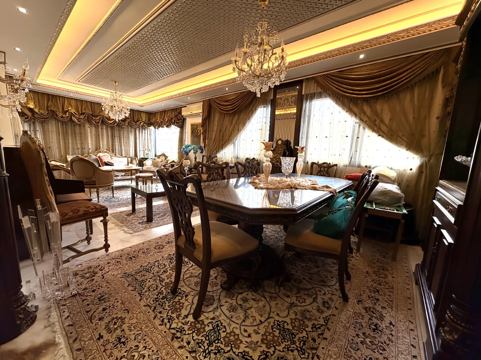 Apartment for sale in Msaytbeh, beirut, lebanon