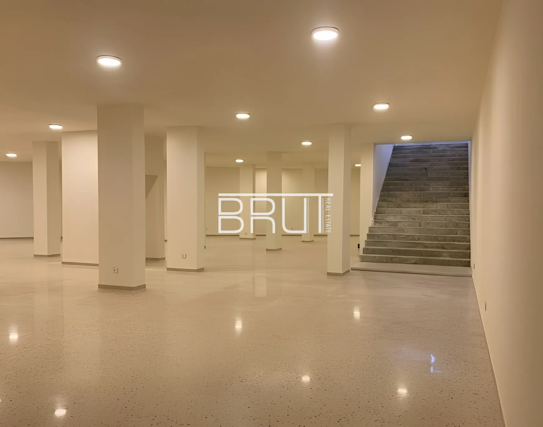 Commercial for Rent in Ajaltoun