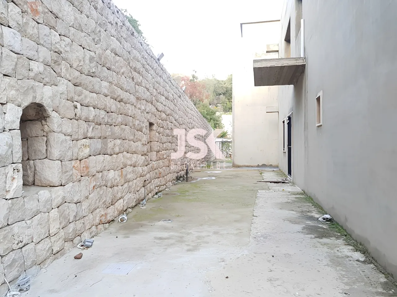 Triplex for sale in Chahtoul