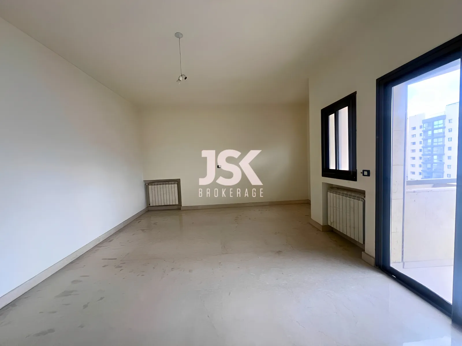 Apartment for Sale in Sioufi
