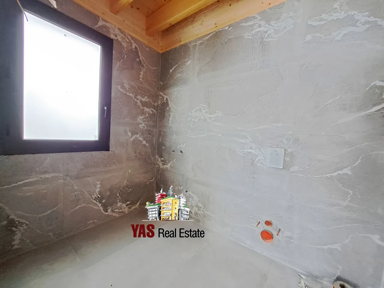 Apartment for Sale in Faqra