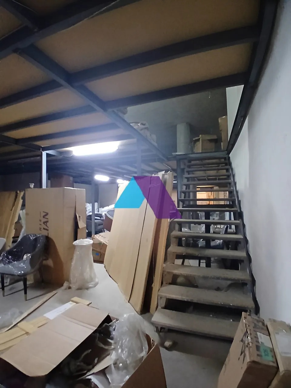 Warehouse for Sale in Dekwaneh