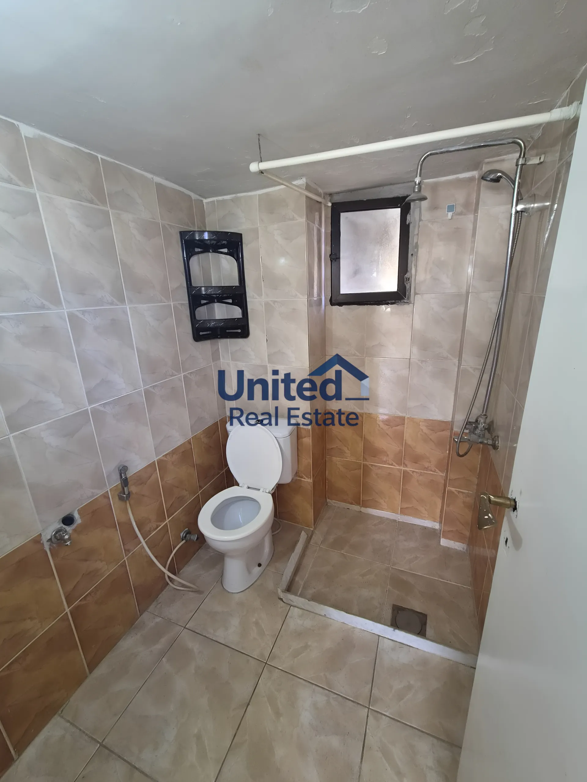 Apartment for rent in Forn El Chebbak