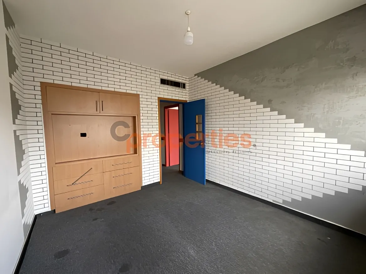 Office for Sale in Dekwaneh