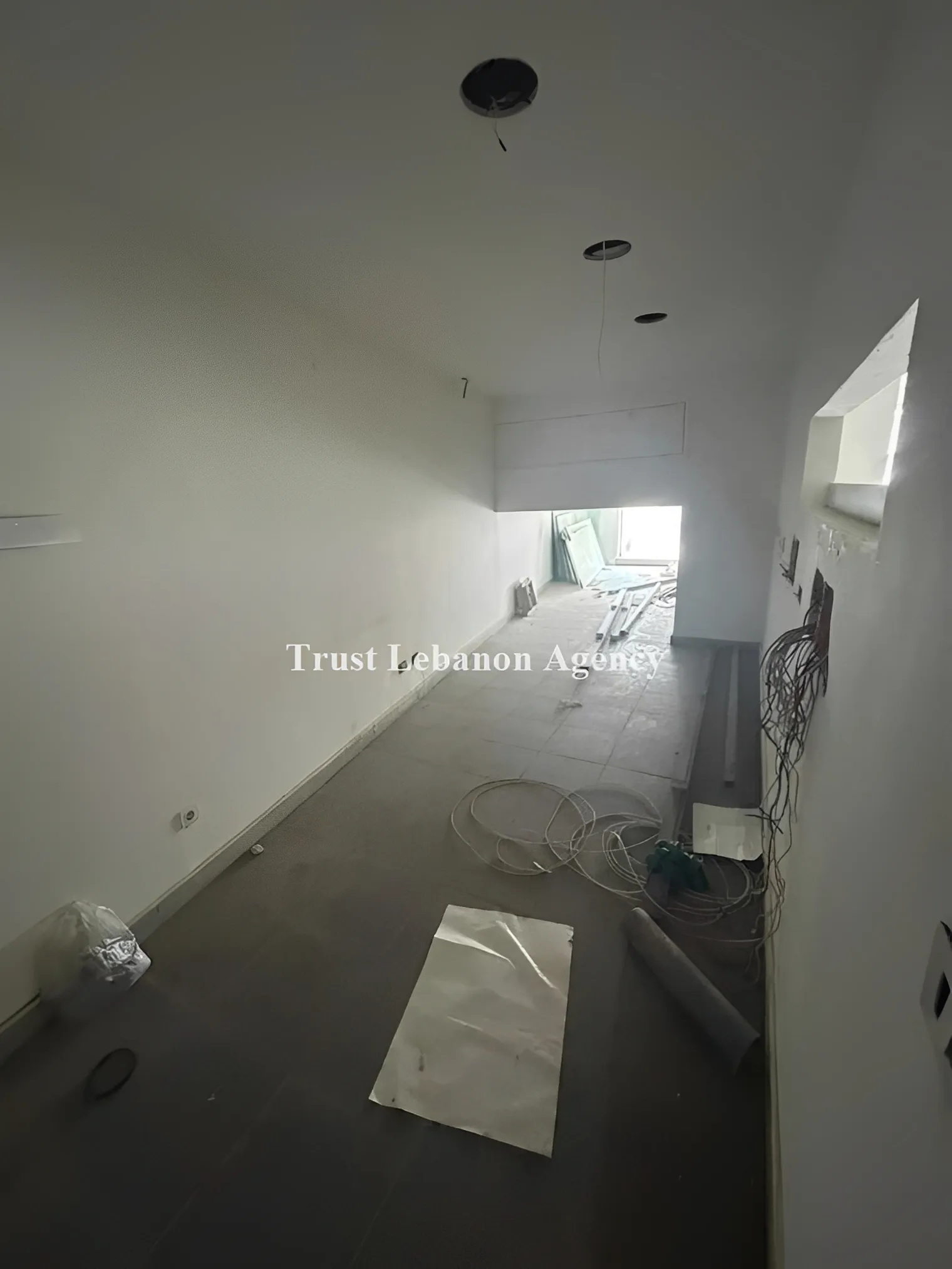 Commercial Property For Rent in Keserwan, Adonis