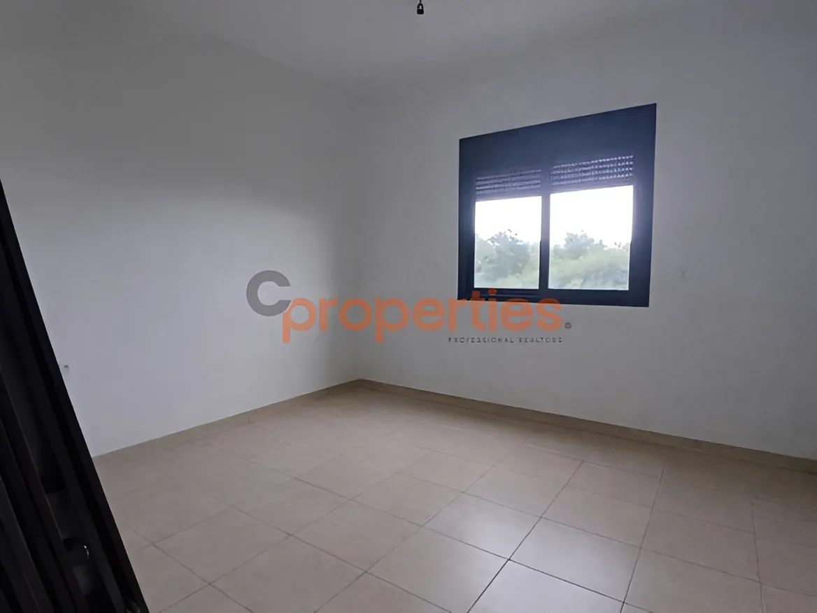 Apartment for Sale in Safra