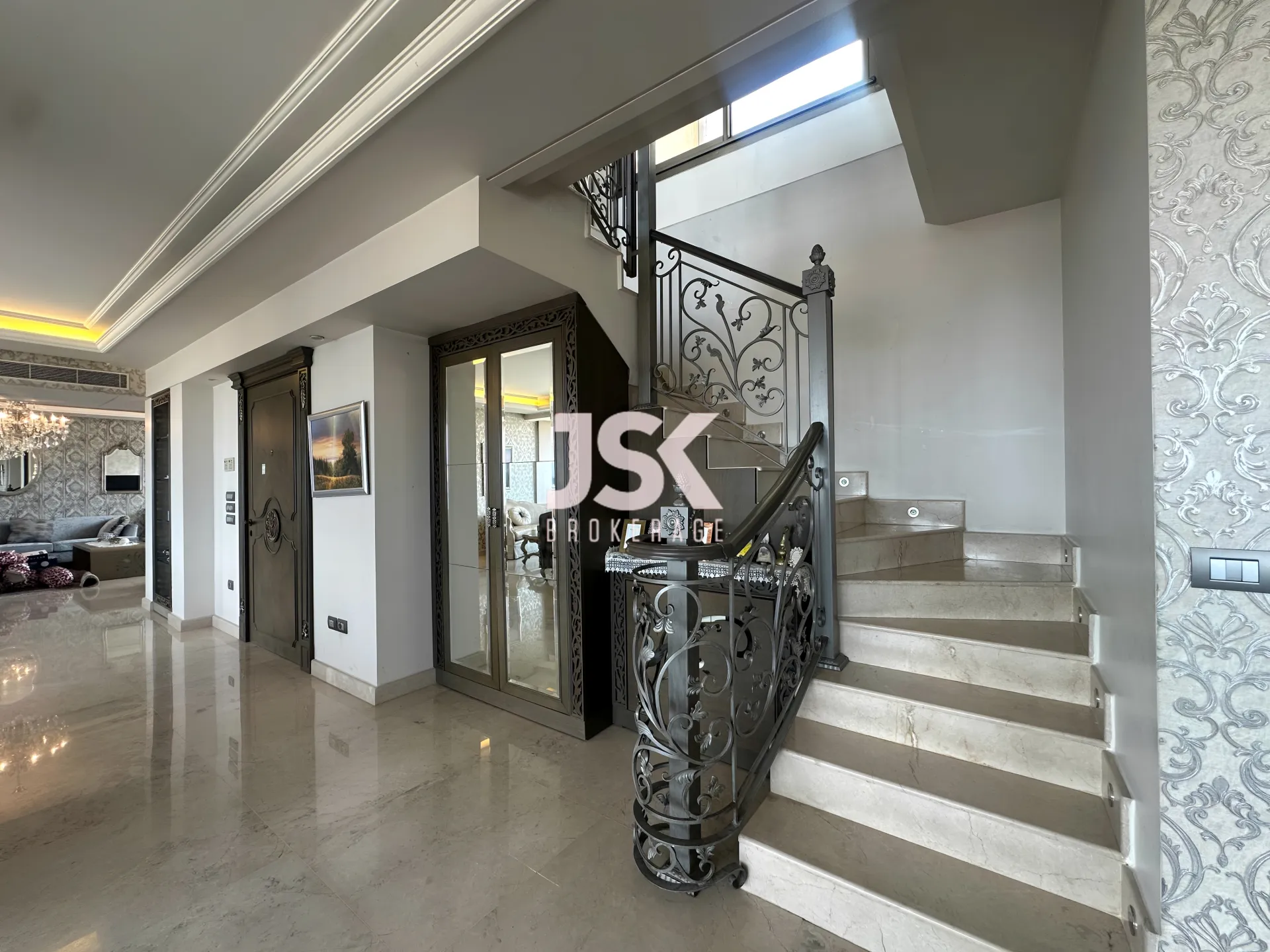 Duplex for Sale in Downtown