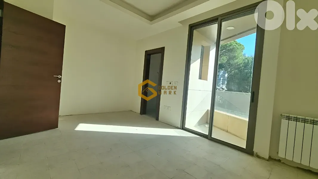 Apartment for Sale in Ain Aar - 4 bed, 5 bath