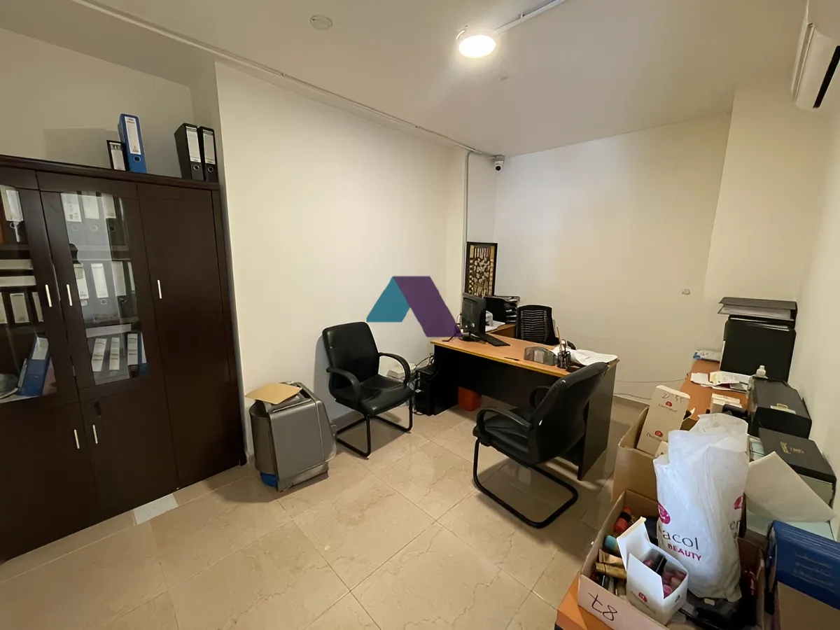 Showroom for Sale in Bir Hasan