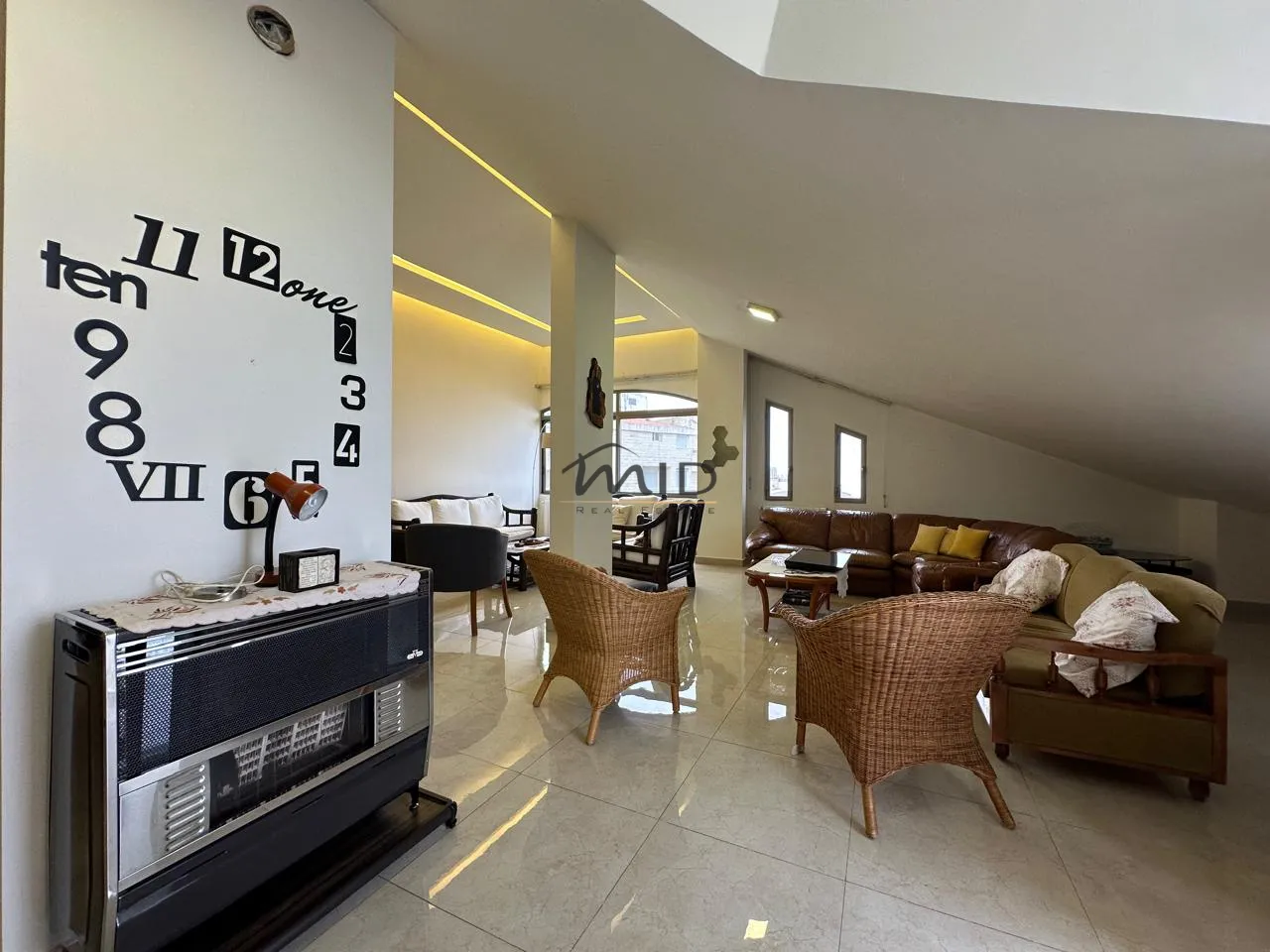 Apartment for rent in Mazraat yachoua, lebanon - 2 bed, 2.0 bath