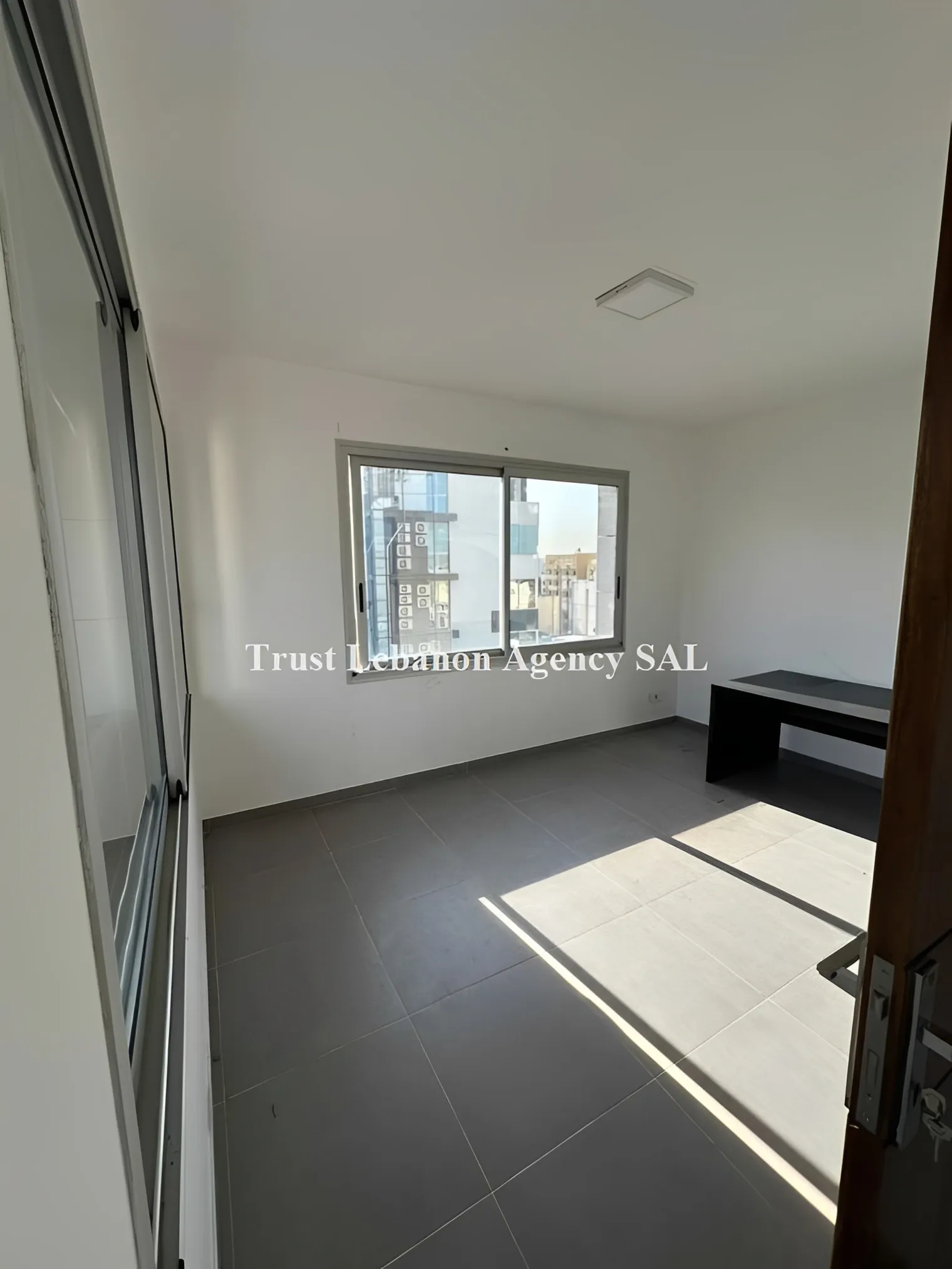 Office For Rent in Metn, Sin El Fil