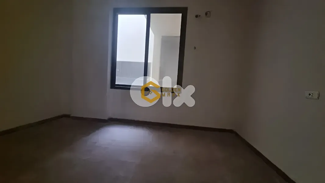 Apartment for Sale in Qornet El Hamra