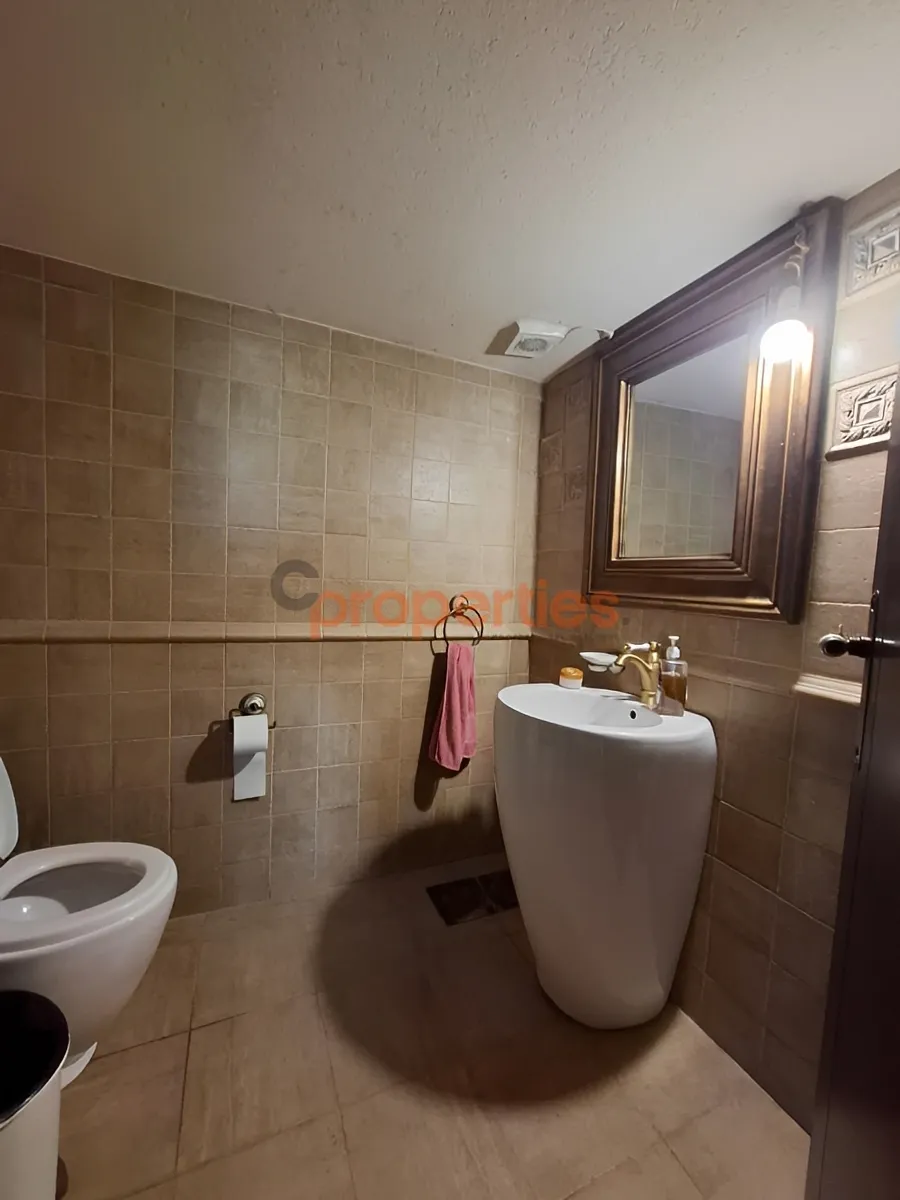 Villa for Sale in Laqlouq