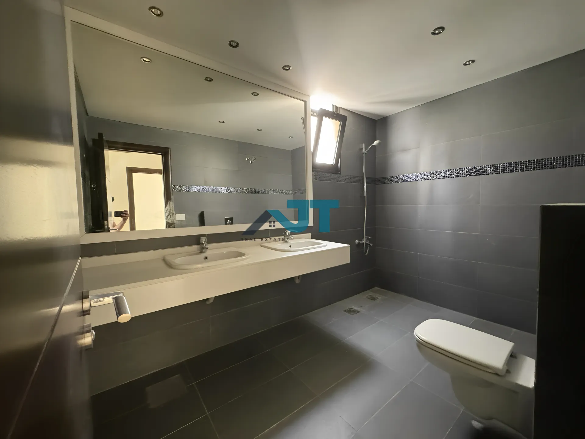 Apartment for Rent in Sahel Alma - 4 bed, 5 bath