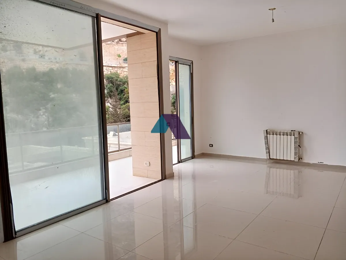 Apartment for Sale in Adma w Dafnah - 3 bed, 3 bath