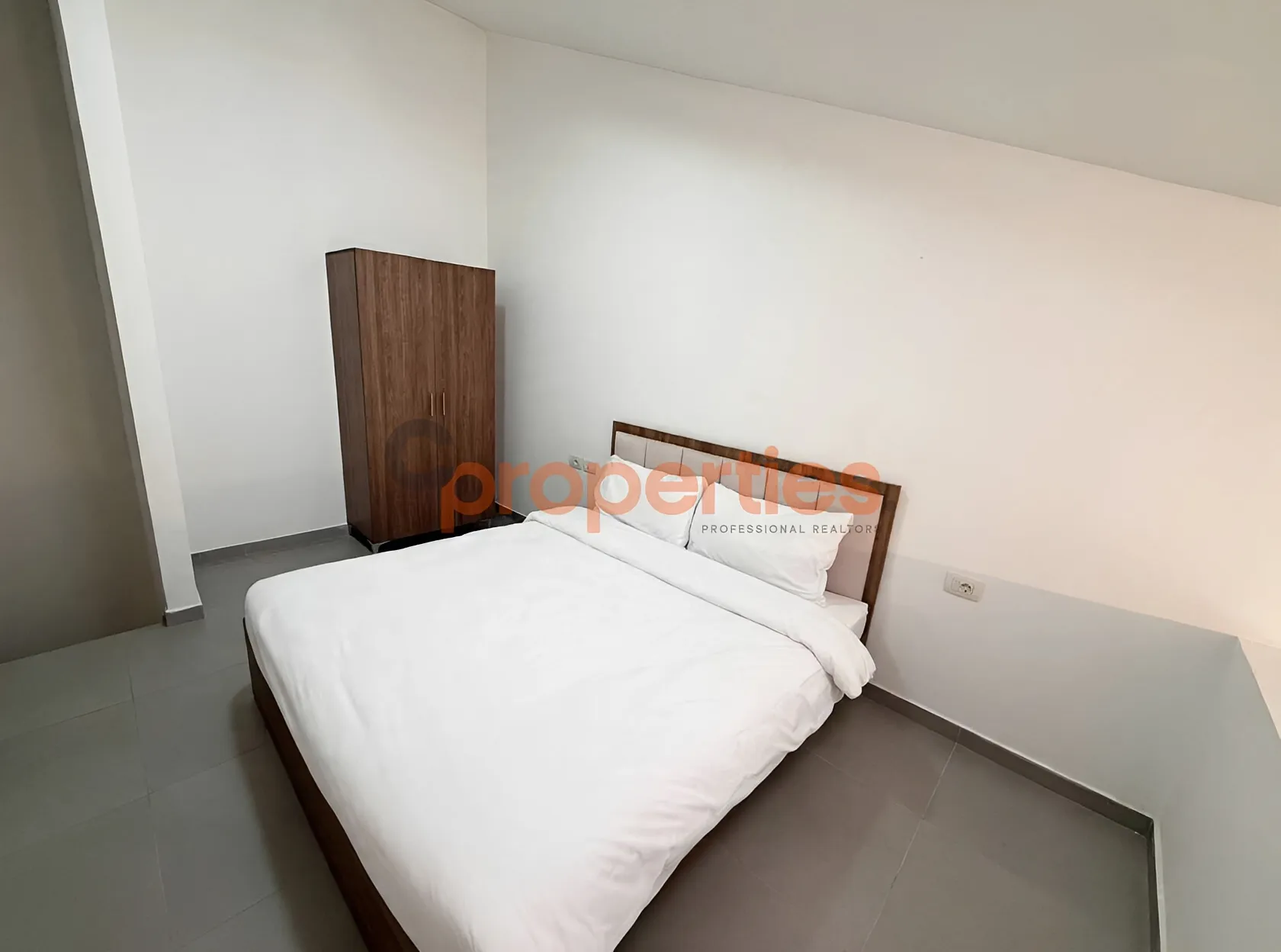 Studio for Rent in Fidar